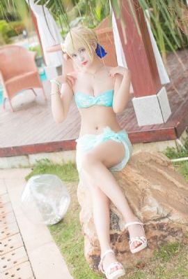 《公车上被猛烈的进出乳》_迅雷影院超清在线观看