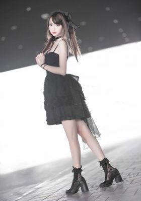 朋友的后妈_人人影视未删减版在线观看