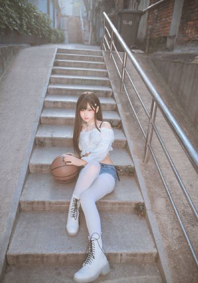 欧美性爱第一页AV_迅雷视频字幕高清版在线观看