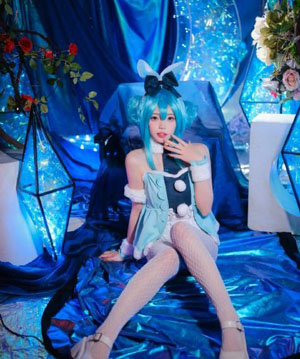 粉嫩高中女同学18p_原创高清视频在线观看