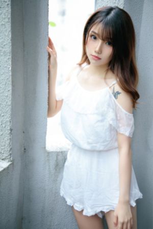 国产美女主播粉嫩AⅤ_百度视频手机免费观看完整