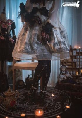 美女黄页国产视频商场偷窥_90分钟完整视频DVD国语在线观看