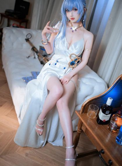 伊人久久美女_2012高清超清在线观看