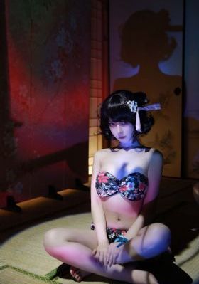 主人扒开女仆往里面灌水作文_全集手机电影在线观看